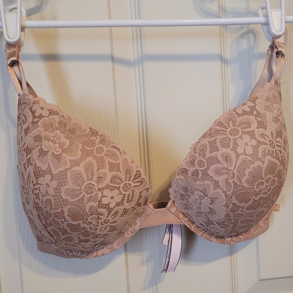 Victoria's Secret pushup bra
